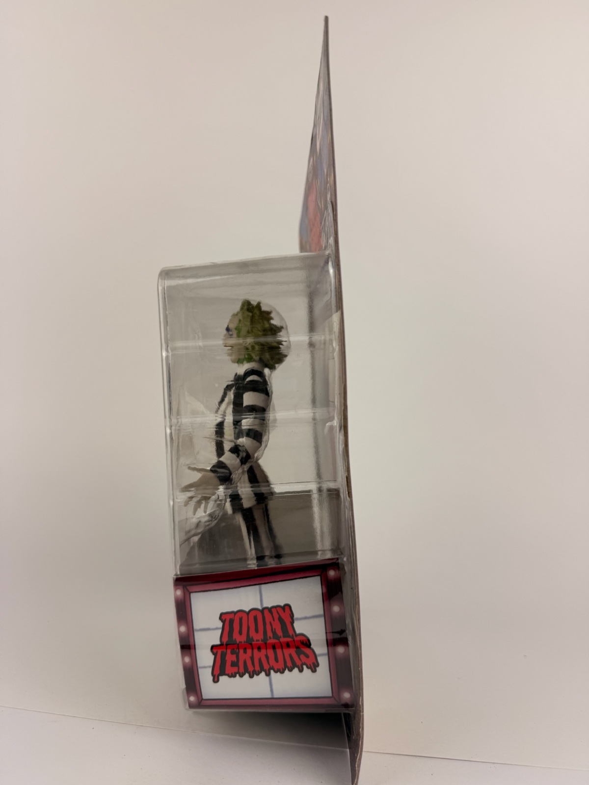 NECA Toony Terrors Series 4 Beetlejuice